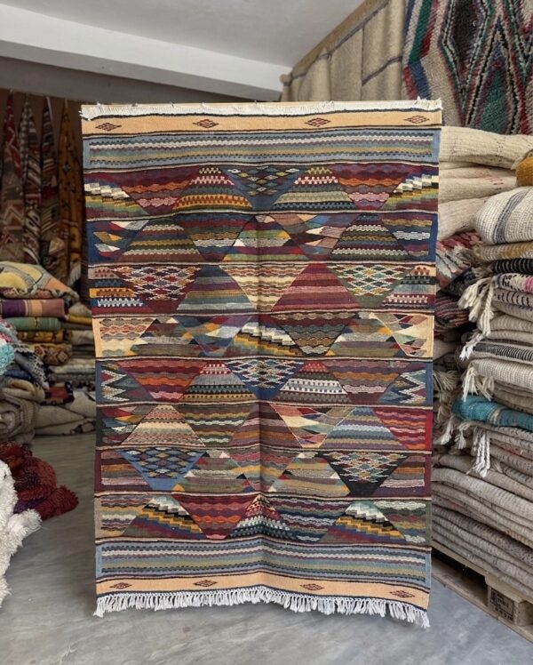 Akal n Taznakht – Handwoven Taznakht Wool Rug
