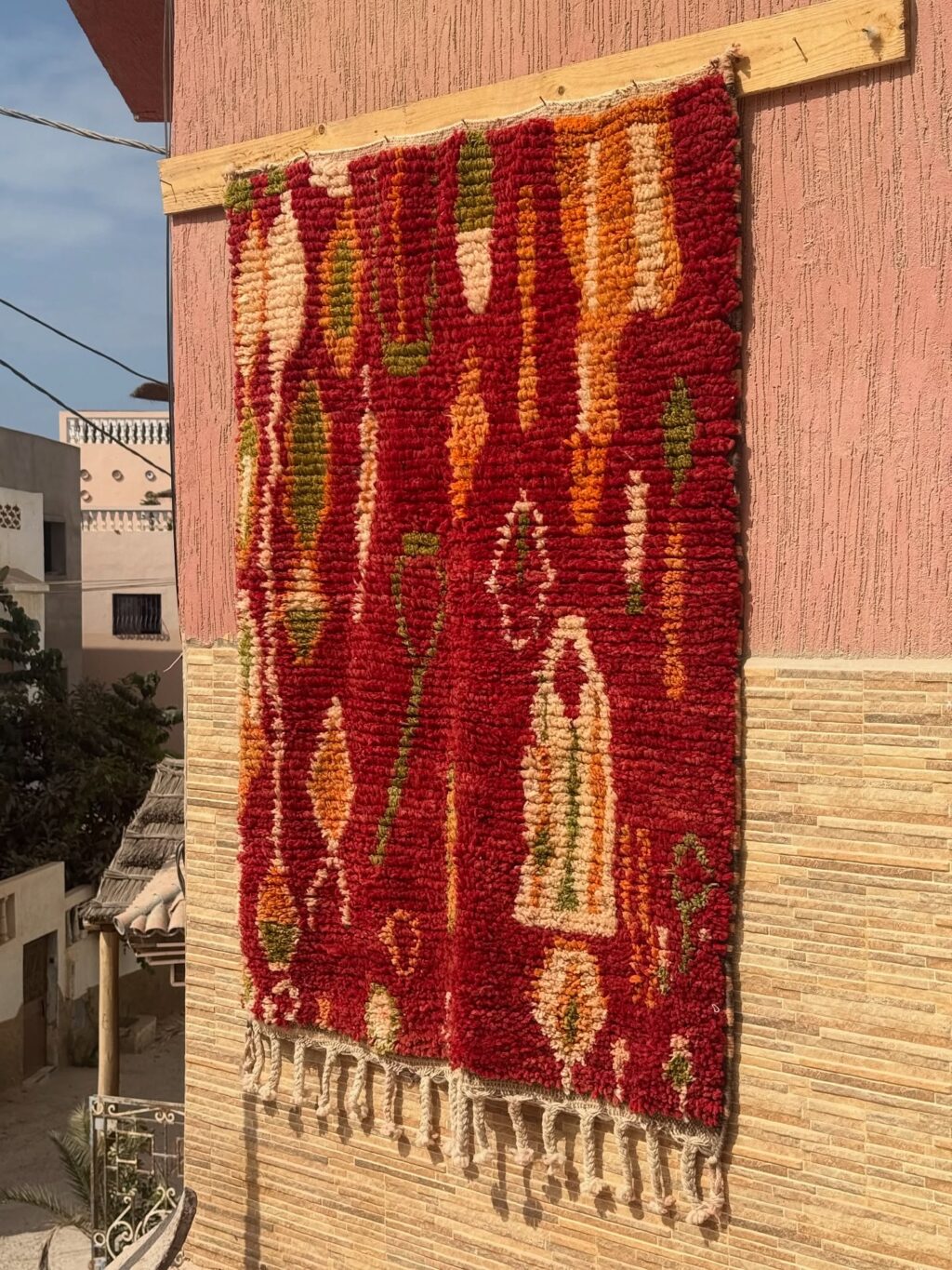 Instagram post from women_rugs. This post is in position 1.