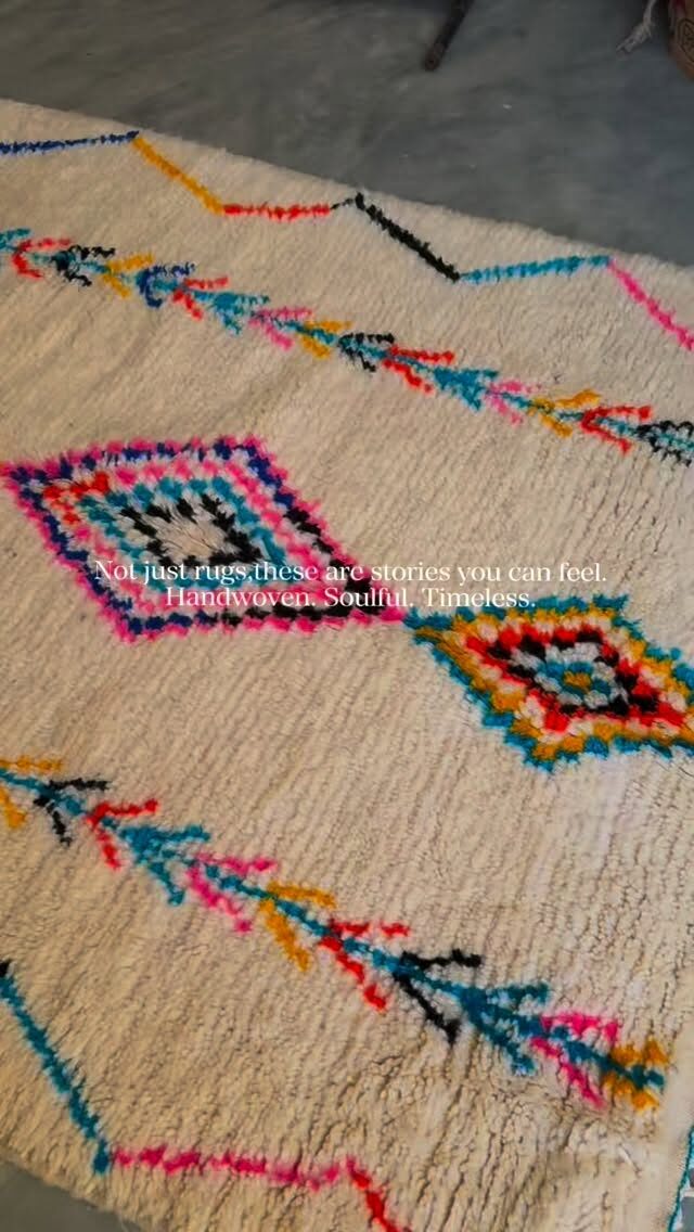 Instagram post from women_rugs. This post is in position 2.