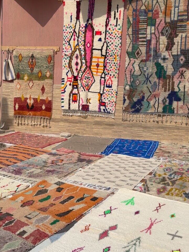 Instagram post from women_rugs. This post is in position 2.