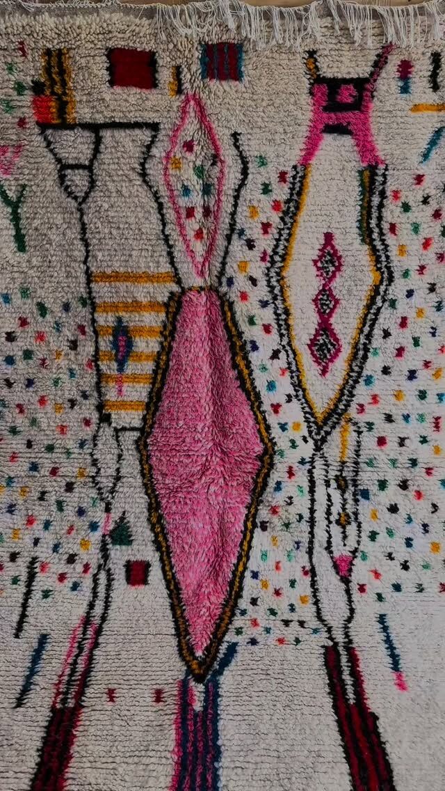 Instagram post from women_rugs. This post is in position 1.