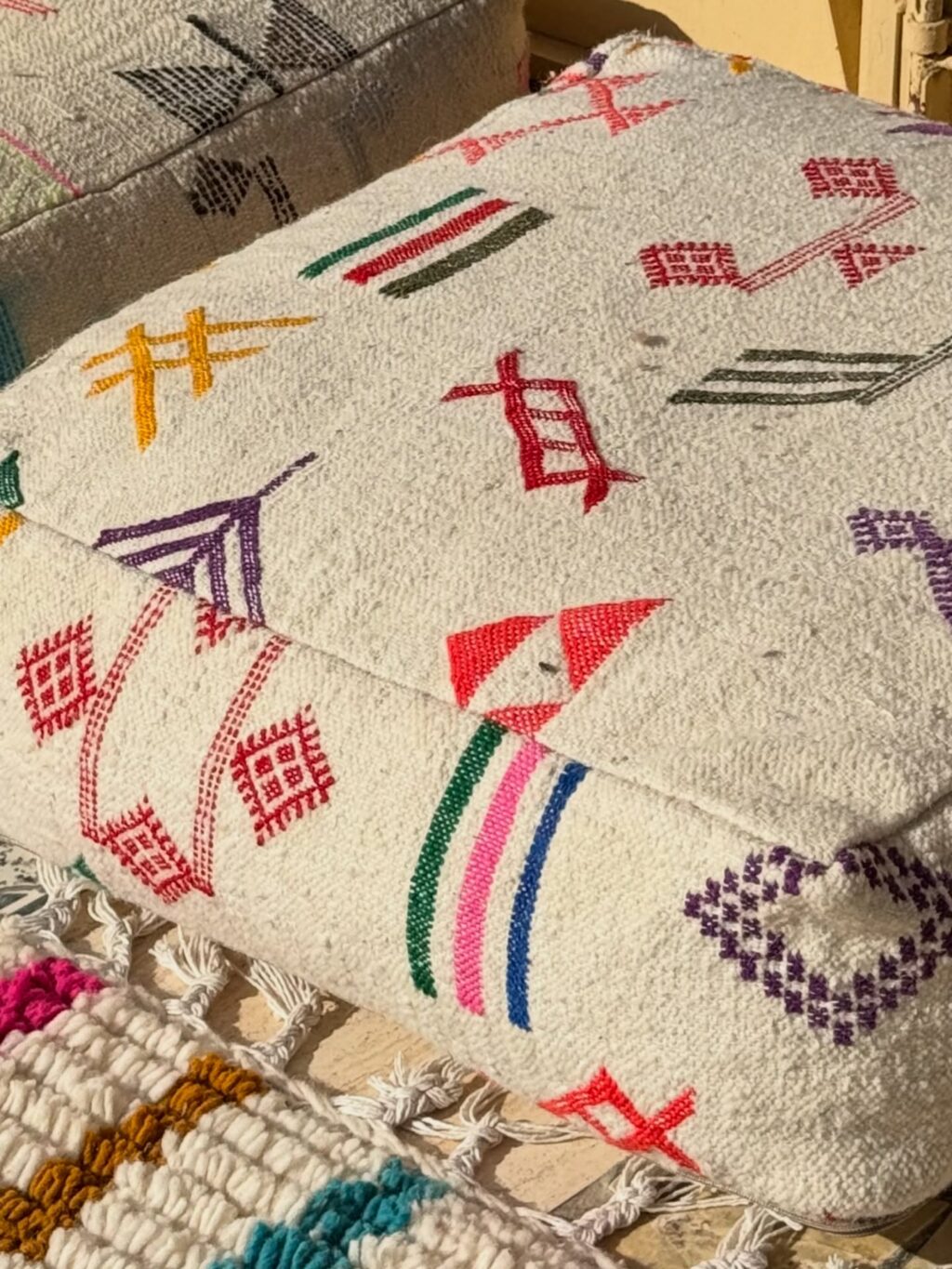 Instagram post from women_rugs. This post is in position 2.