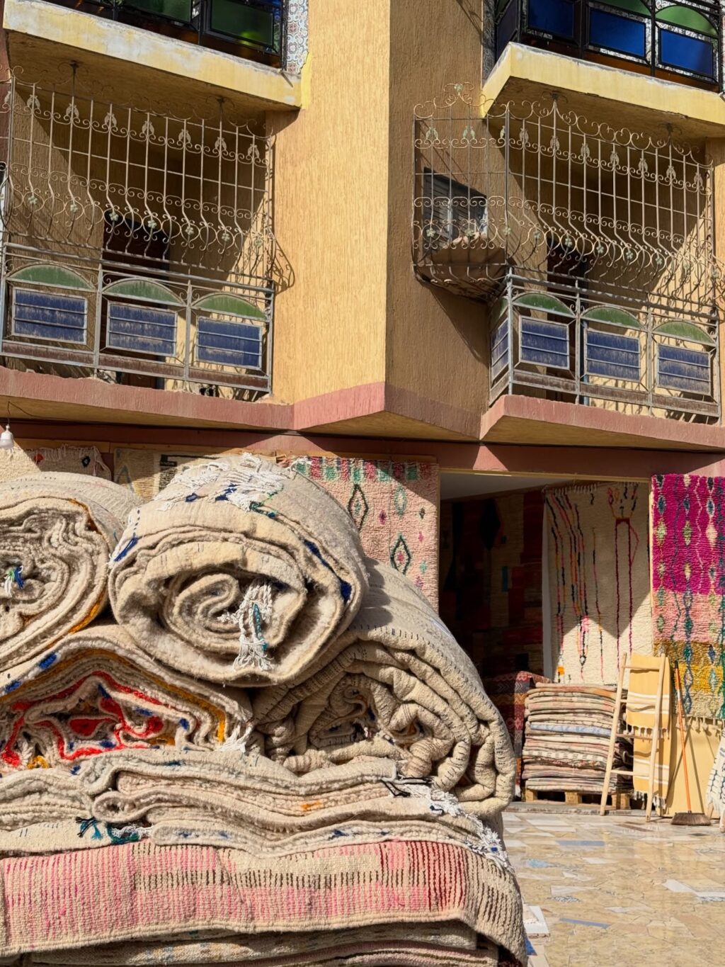 Instagram post from women_rugs. This post is in position 0.